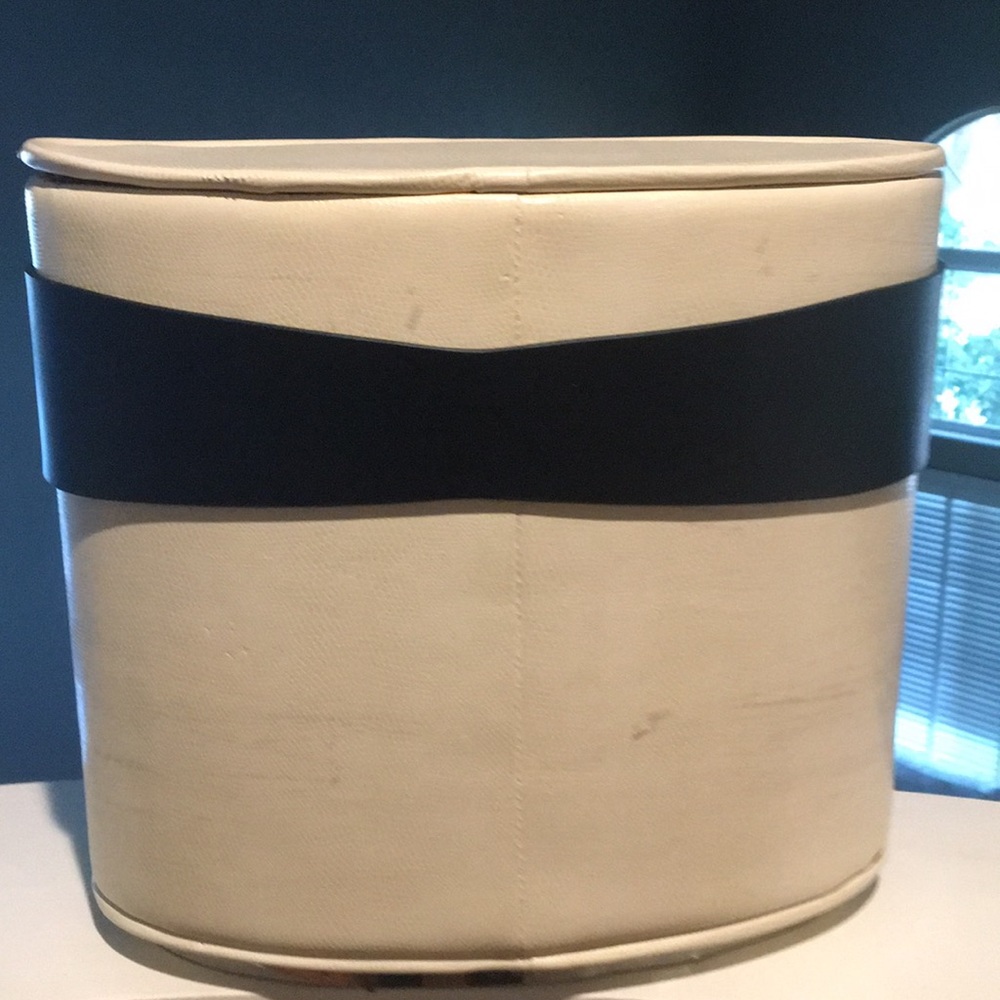 belt - Picture 2 of 3